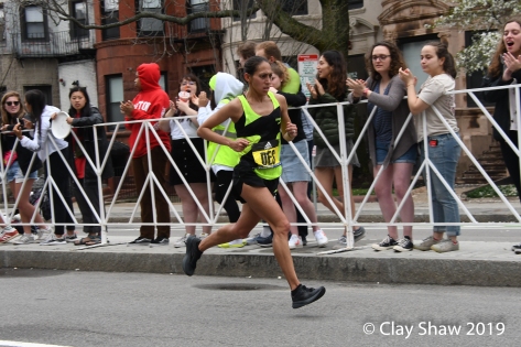 Des Linden of Michigan is a fan favorite. Linden won in 2018, placed 5th in 2019 in 2:27:00.